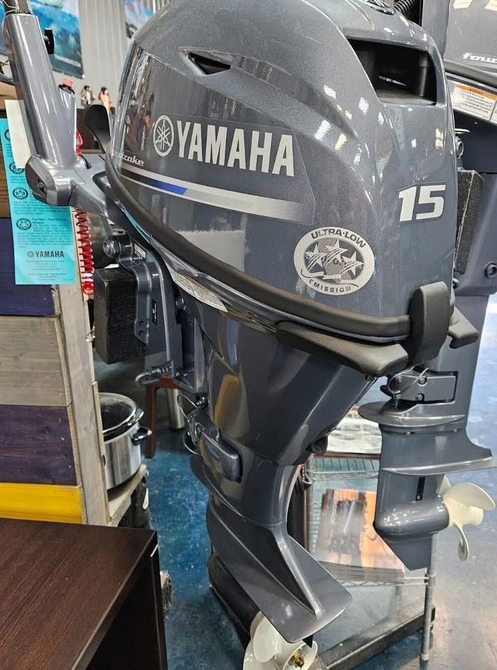 Yamaha 15 HP 4 stroke Outboard Motor Engine