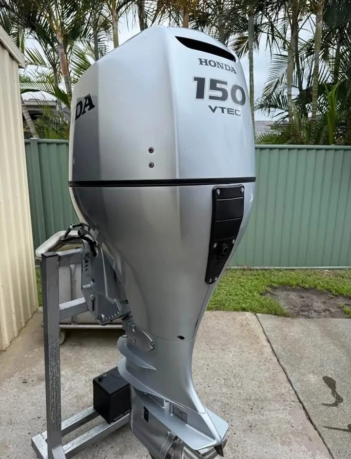 Honda 150 HP 4 Stroke Outboard Motor Engine