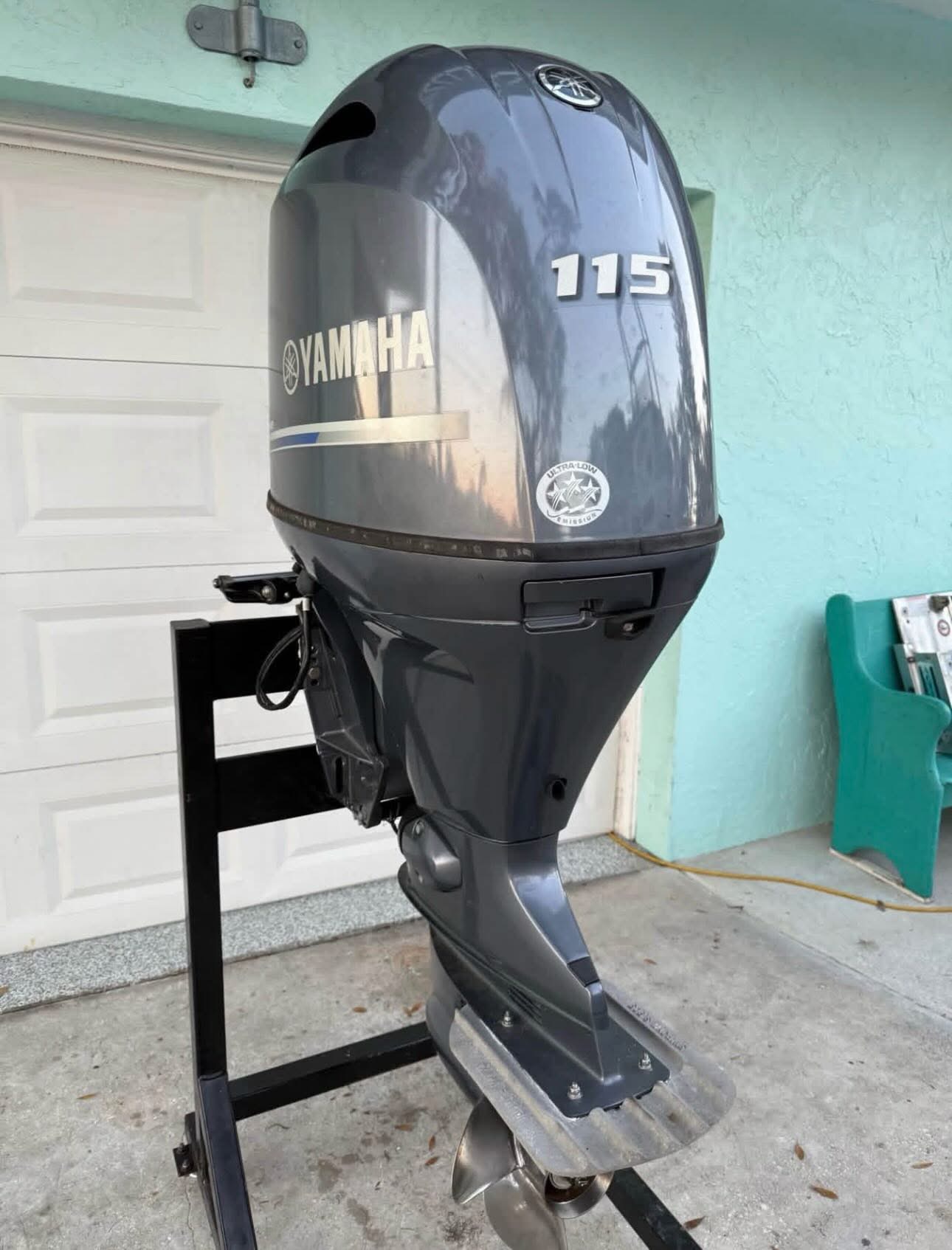 Yamaha 115 HP 4 Stroke Outboard Motor Engine